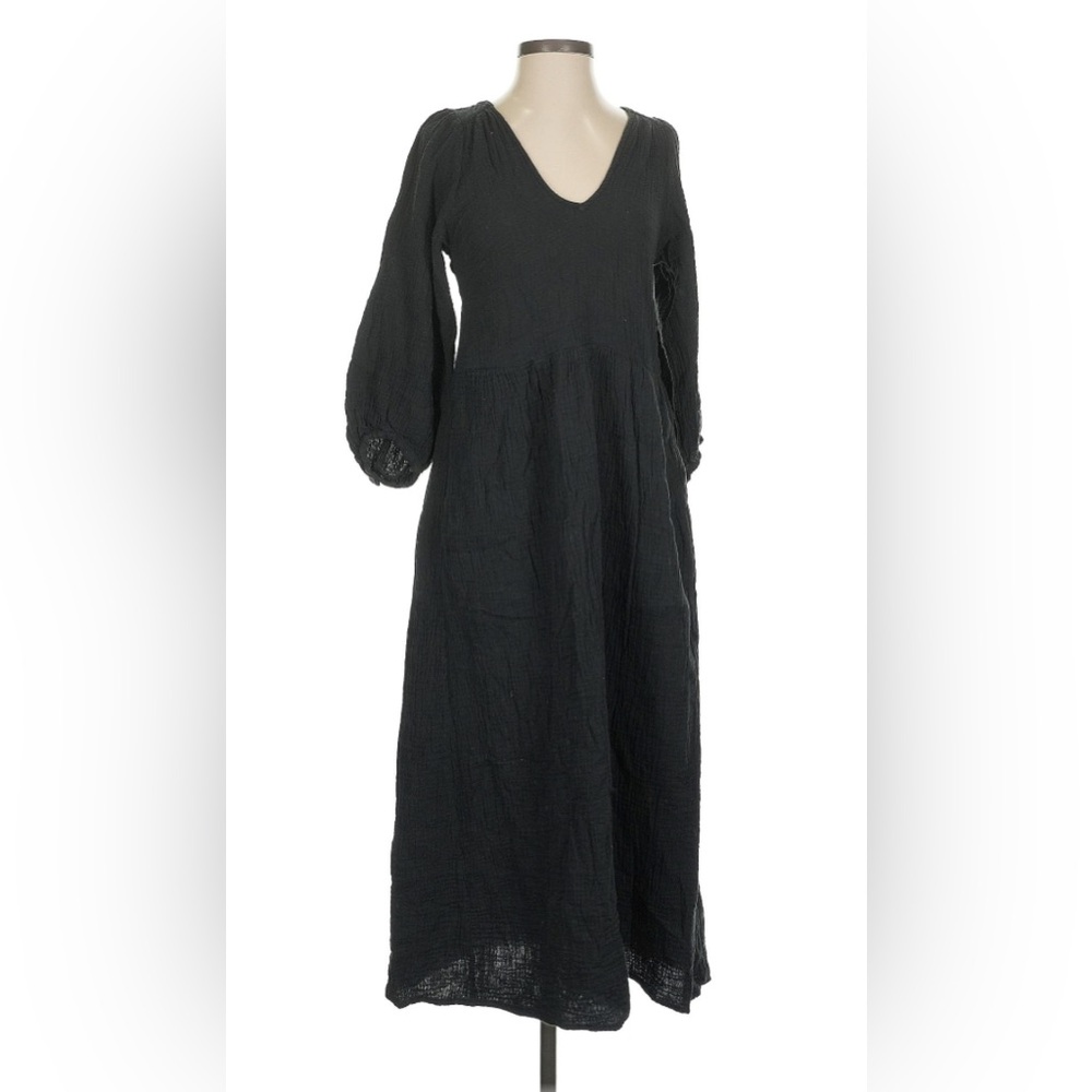 Madewell Lightspun V-Neck Midi Dress in Black, size Medium
